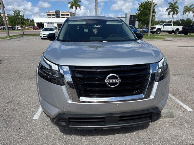2025 Nissan Pathfinder S FWD