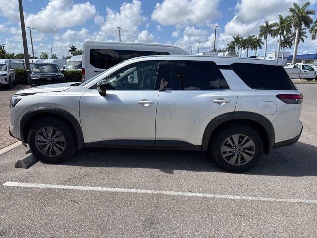 2025 Nissan Pathfinder S FWD