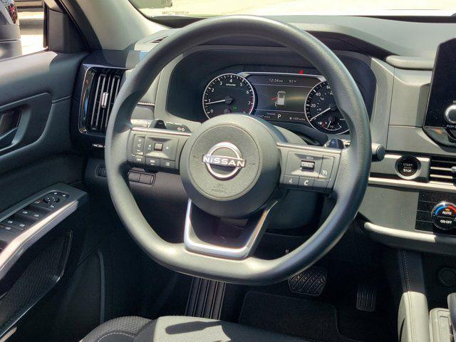 2025 Nissan Pathfinder S FWD