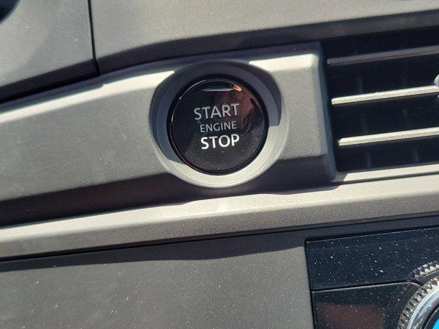 2025 Nissan Pathfinder S FWD
