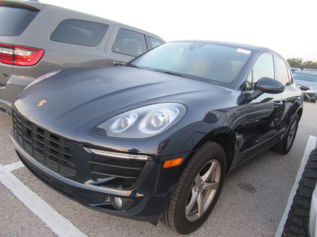 2018 Porsche Macan Unknown