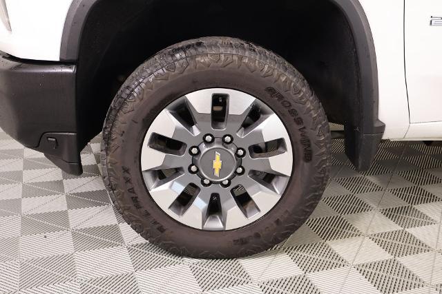 2022 Chevrolet Silverado 2500HD 4WD Crew Cab Standard Bed Custom