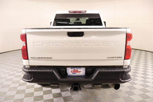 2022 Chevrolet Silverado 2500HD 4WD Crew Cab Standard Bed Custom