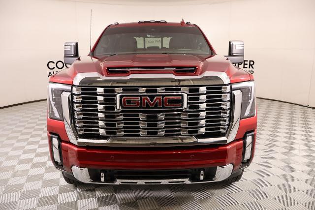 2024 GMC Sierra 2500HD 4WD Crew Cab Standard Bed Denali