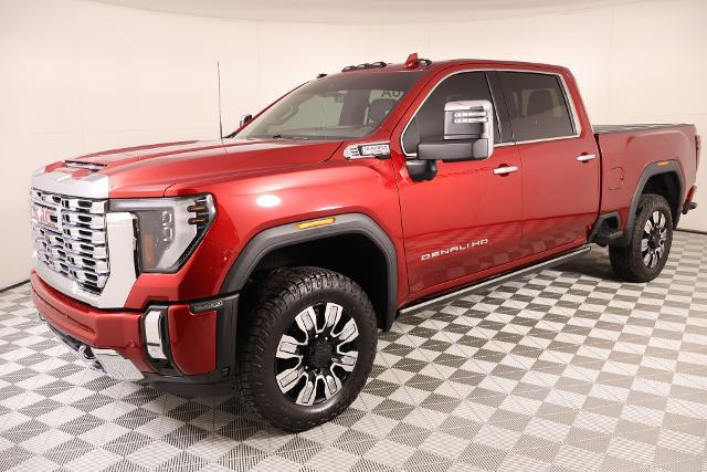 2024 GMC Sierra 2500HD 4WD Crew Cab Standard Bed Denali