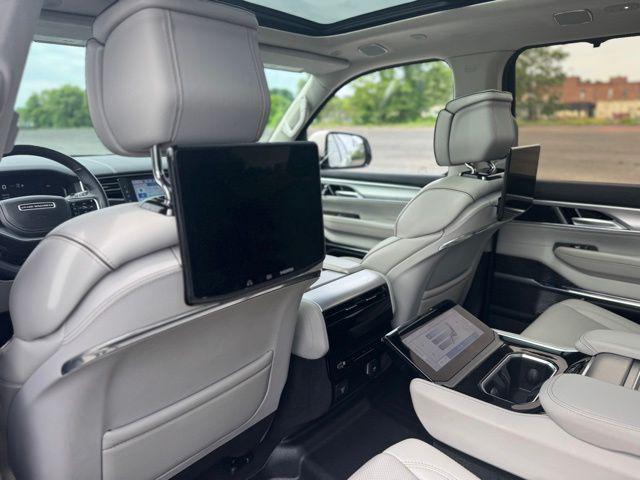 2022 Jeep Grand Wagoneer Series II 4x4