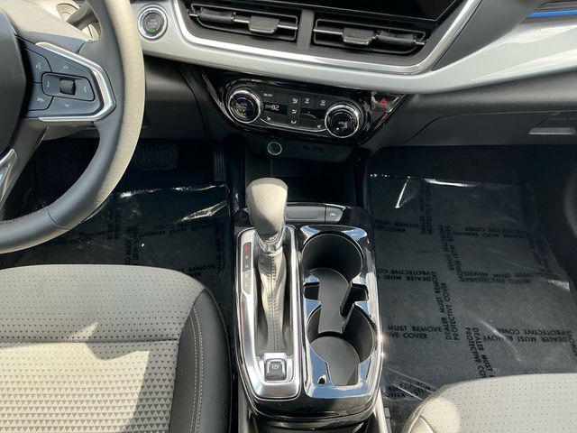 2024 Chevrolet Trax FWD LT