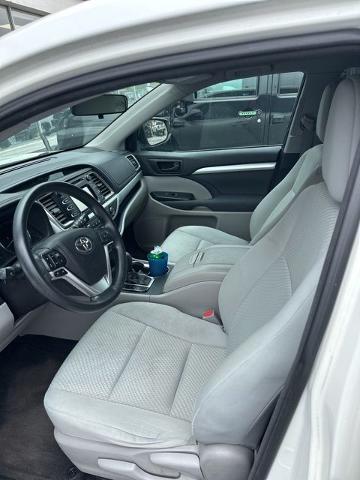 2015 Toyota Highlander LE V6
