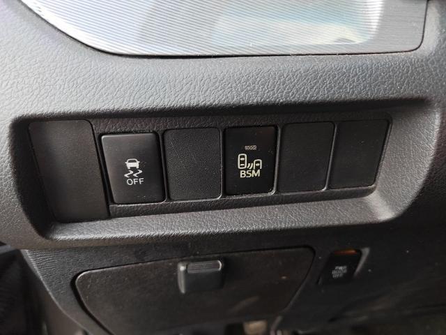 2017 Toyota Sienna SE 8 Passenger