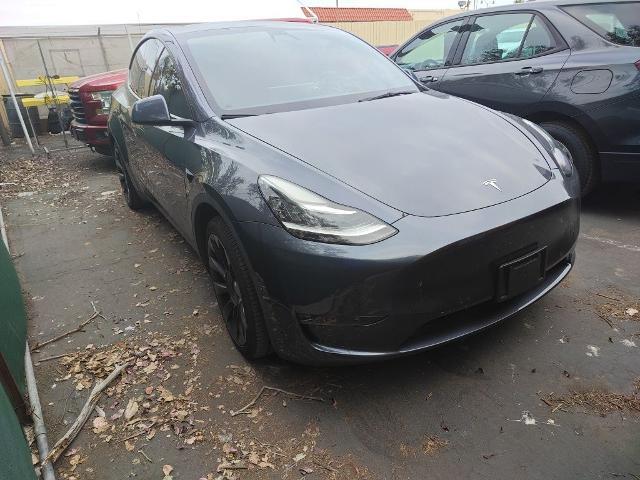 2022 Tesla Model Y Long Range Dual Motor All-Wheel Drive