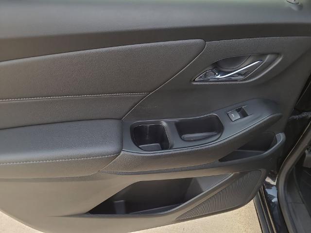 2023 Chevrolet Traverse FWD LT Cloth