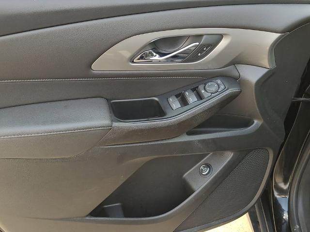 2023 Chevrolet Traverse FWD LT Cloth