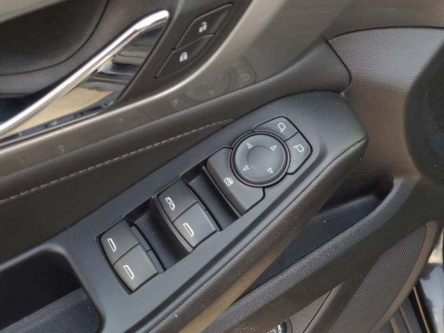 2023 Chevrolet Traverse FWD LT Cloth
