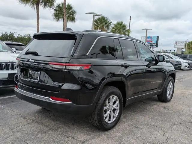 2022 Jeep Grand Cherokee Limited 4x2