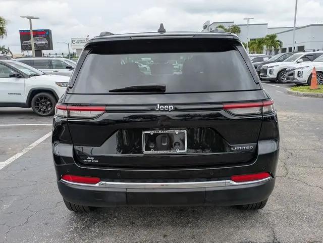 2022 Jeep Grand Cherokee Limited 4x2