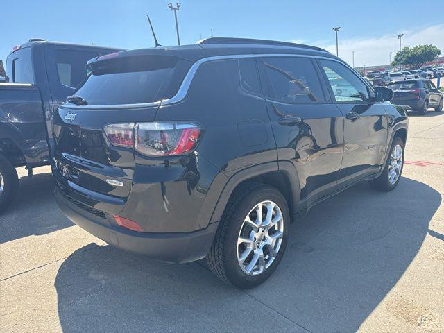 2023 Jeep Compass Latitude Lux FWD