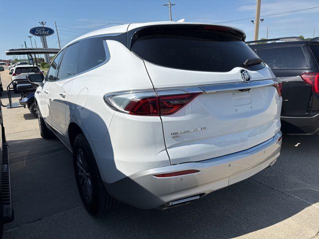 2023 Buick Enclave Essence AWD