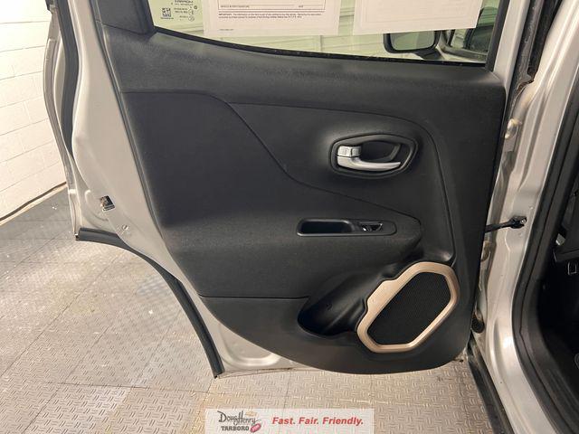 2017 Jeep Renegade Latitude FWD