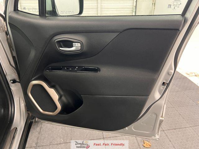 2017 Jeep Renegade Latitude FWD