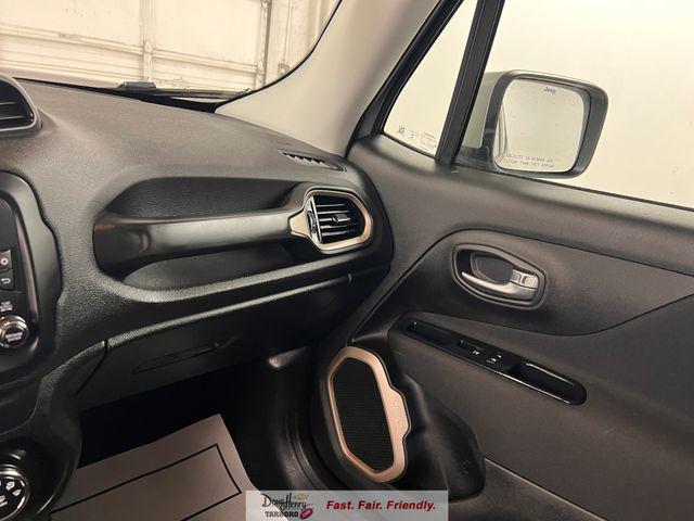 2017 Jeep Renegade Latitude FWD
