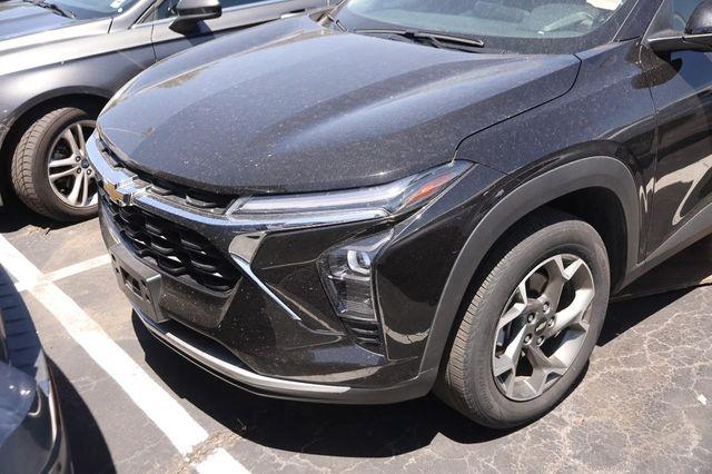 2025 Chevrolet Trax FWD LT
