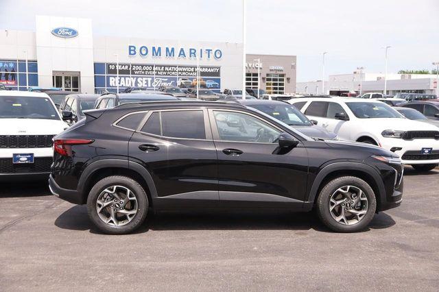 2025 Chevrolet Trax FWD LT