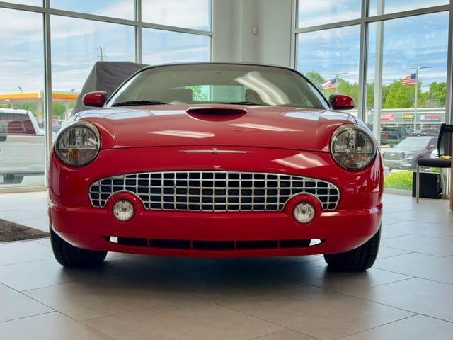 2002 Ford Thunderbird Base