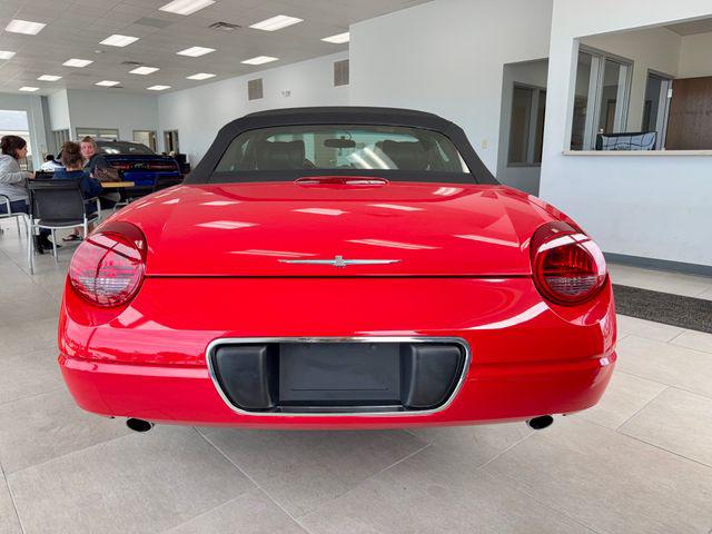 2002 Ford Thunderbird Base