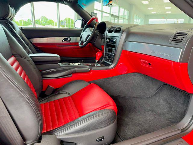 2002 Ford Thunderbird Base