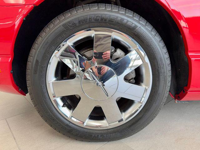 2002 Ford Thunderbird Base