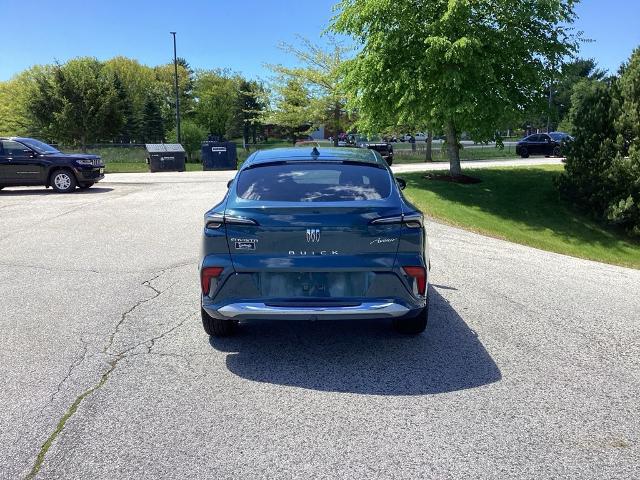 2024 Buick NV Avenir FWD
