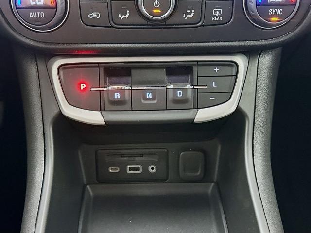 2023 GMC Terrain AWD SLT