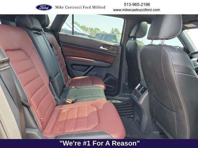 2023 Volkswagen Atlas Cross Sport 3.6L V6 SEL Premium R-Line