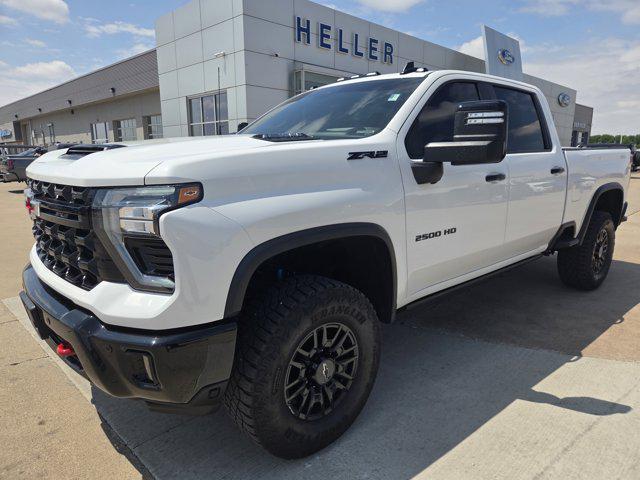 2025 Chevrolet Silverado 2500HD 4WD Crew Cab Standard Bed ZR2