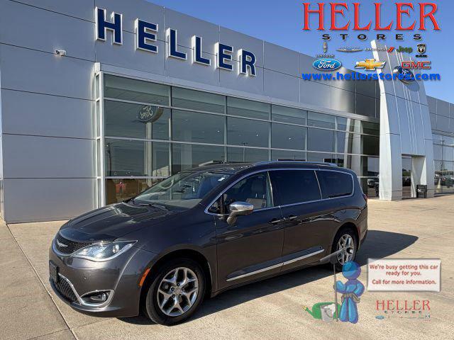 2017 Chrysler Pacifica Limited for sale in El Paso, IL