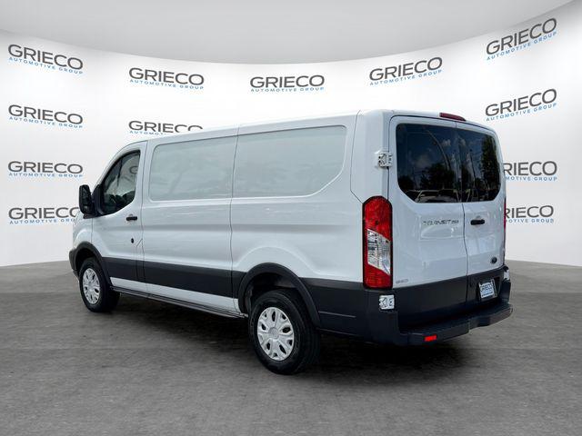 2016 Ford Transit 130 WB Low Roof Cargo