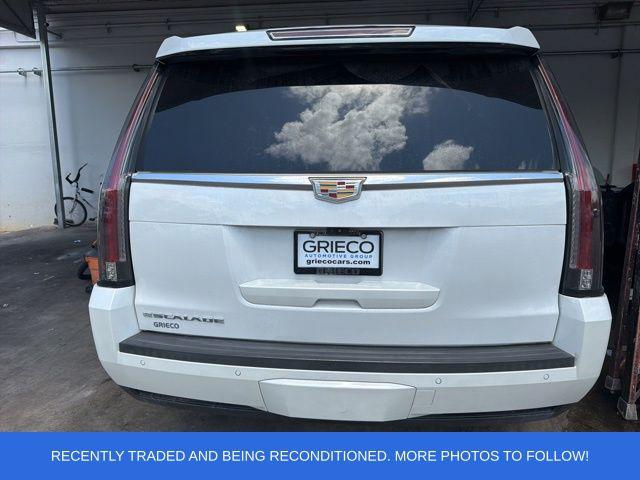 2019 Cadillac Escalade Luxury
