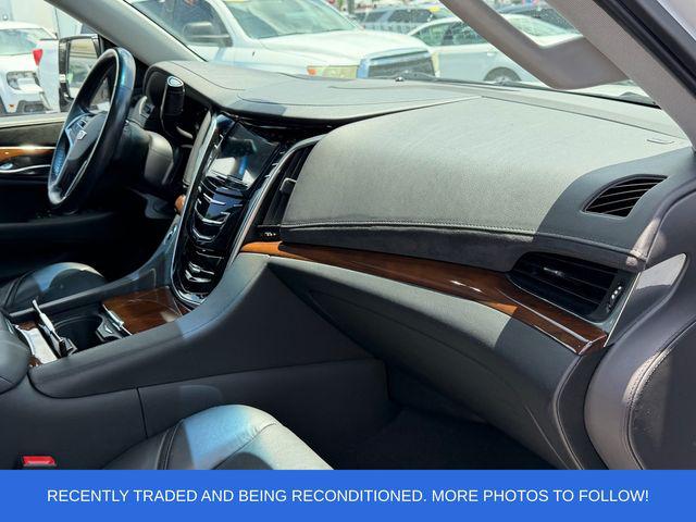 2019 Cadillac Escalade Luxury