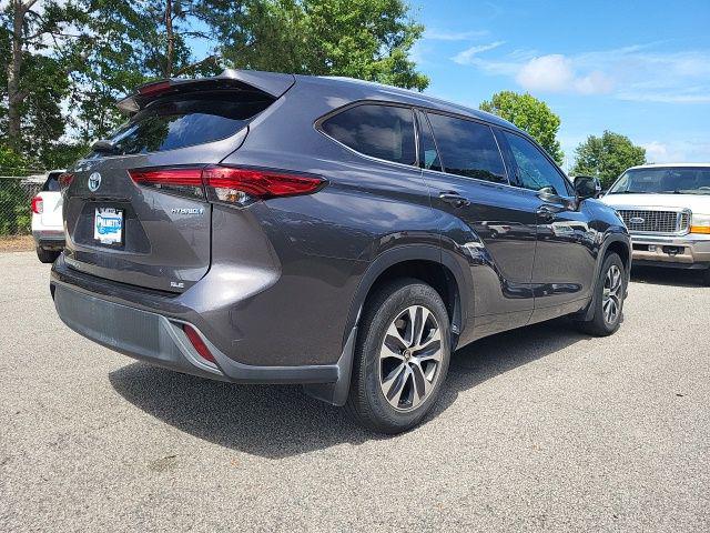 2022 Toyota Highlander Hybrid XLE