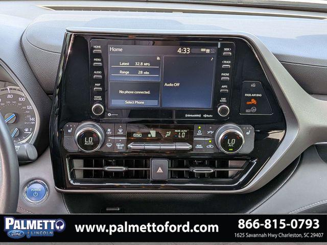 2022 Toyota Highlander Hybrid XLE