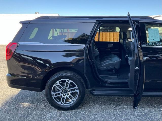 2025 Ford Expedition Active MAX