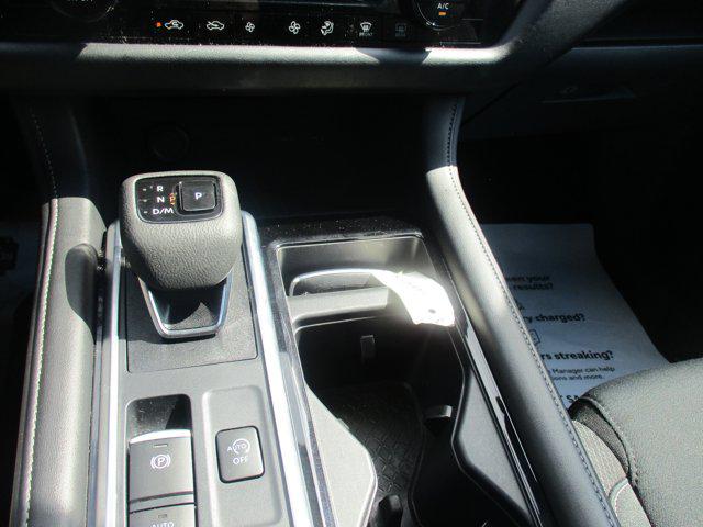 2025 Nissan Pathfinder SV 4WD
