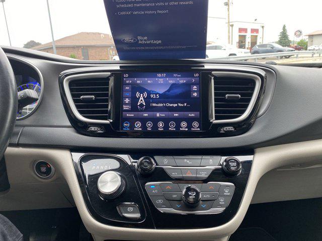2020 Chrysler Pacifica Touring L