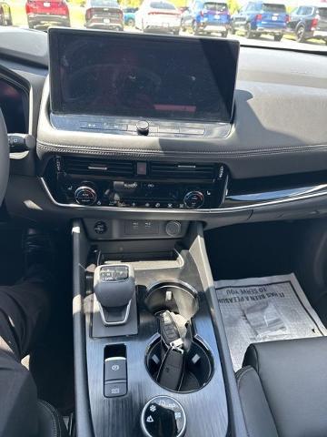 2025 Nissan Rogue SL Intelligent AWD