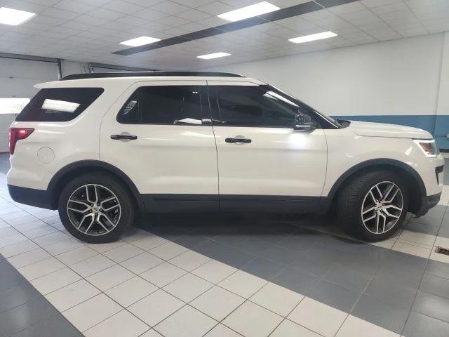 2018 Ford Explorer Sport