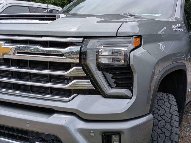 2024 Chevrolet Silverado 2500HD 4WD Crew Cab Standard Bed High Country