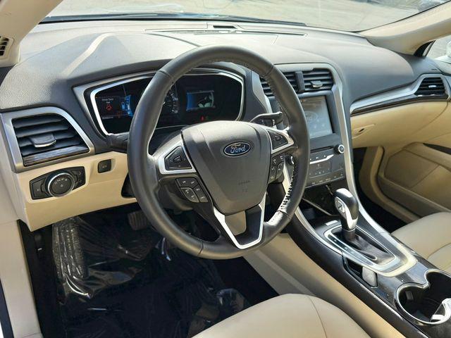 2014 Ford Fusion Hybrid SE