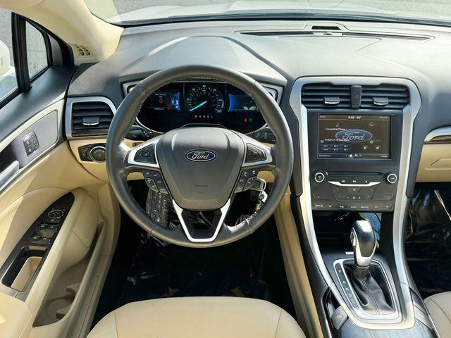 2014 Ford Fusion Hybrid SE
