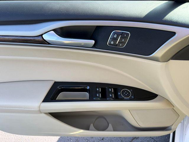 2014 Ford Fusion Hybrid SE