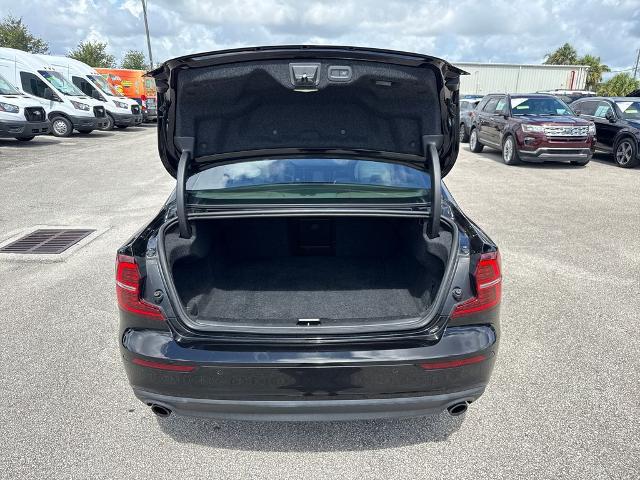 2019 Volvo S60 T5 Momentum